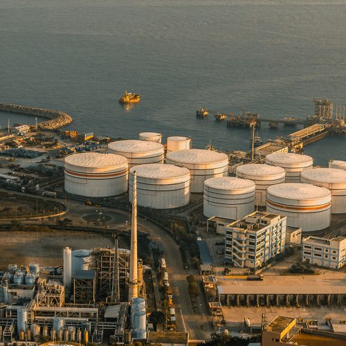 top-view-of-oil-tank-XK6ZSY71